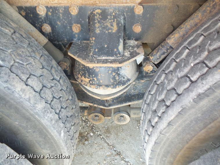 image for item DC5371 2000 Western Star 4964FX crane truck