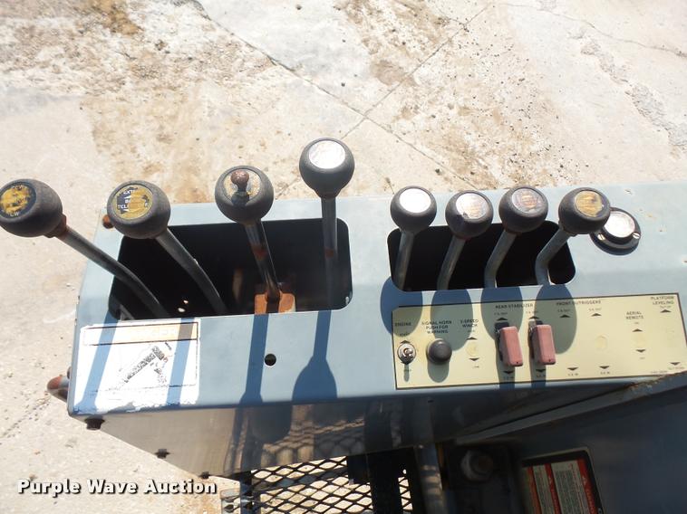 image for item DC5371 2000 Western Star 4964FX crane truck