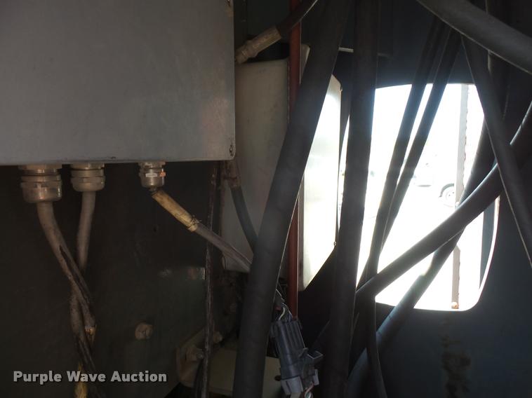 image for item DC5371 2000 Western Star 4964FX crane truck