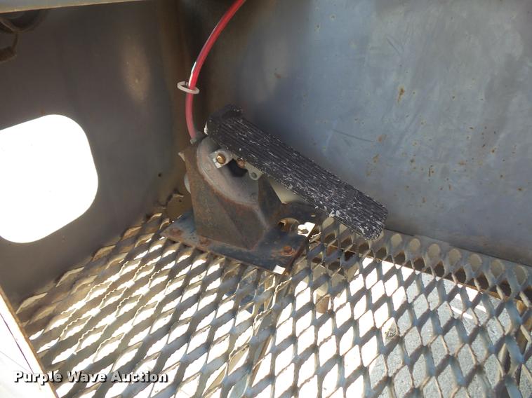 image for item DC5371 2000 Western Star 4964FX crane truck