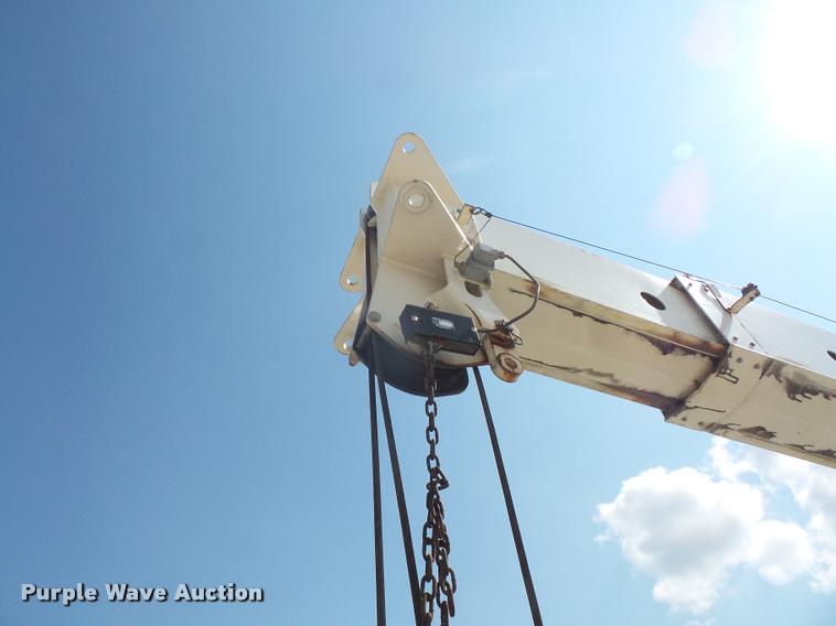 image for item DC5371 2000 Western Star 4964FX crane truck