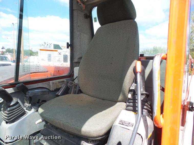 image for item DC5398 2007 Kubota KX080-3 compact excavator