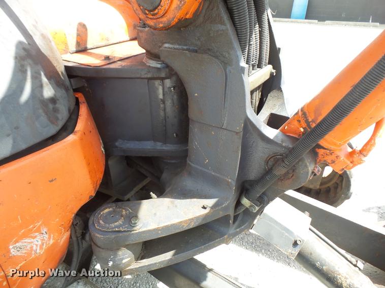 image for item DC5398 2007 Kubota KX080-3 compact excavator
