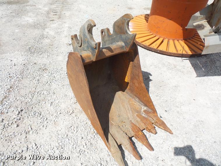 image for item DC5398 2007 Kubota KX080-3 compact excavator