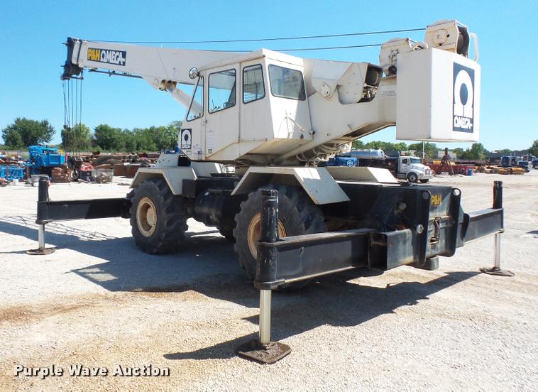 image for item DC5415 1981 P & H Omega 25 crane