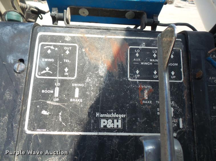 image for item DC5415 1981 P & H Omega 25 crane