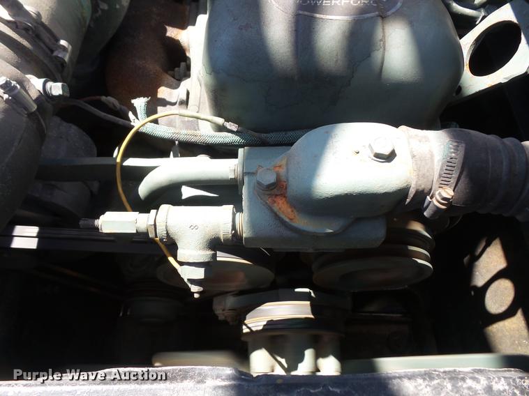 image for item DC5415 1981 P & H Omega 25 crane