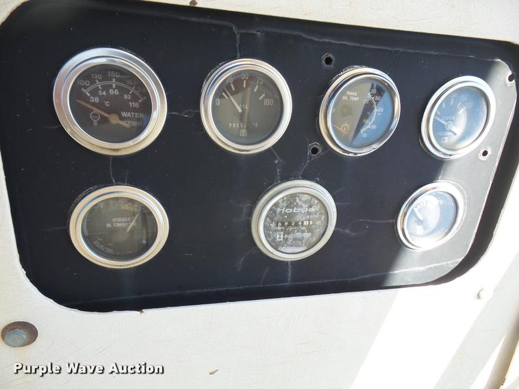 image for item DC5415 1981 P & H Omega 25 crane