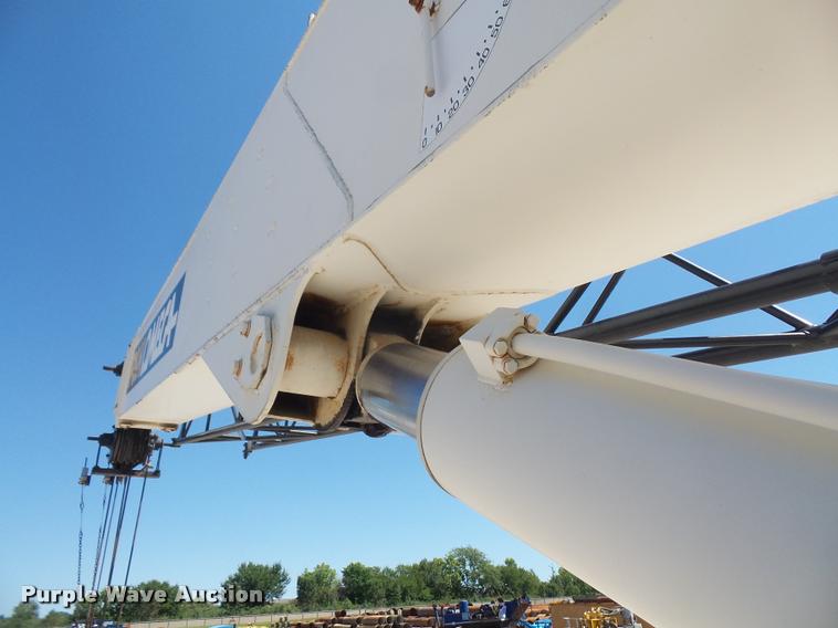 image for item DC5415 1981 P & H Omega 25 crane