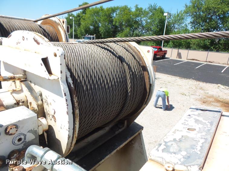 image for item DC5415 1981 P & H Omega 25 crane