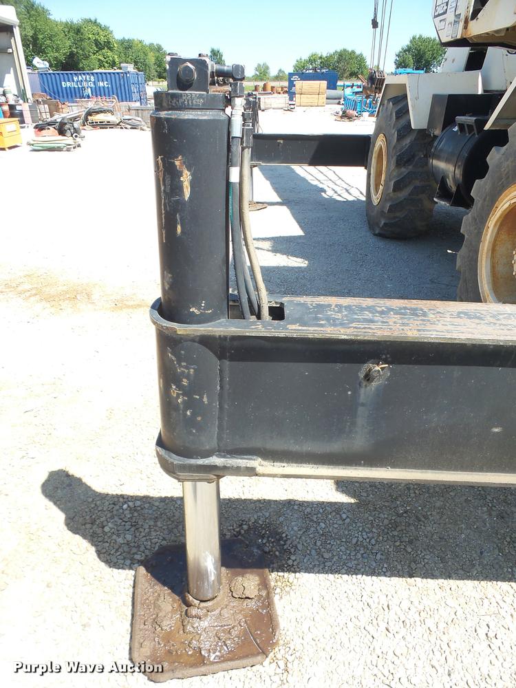 image for item DC5415 1981 P & H Omega 25 crane