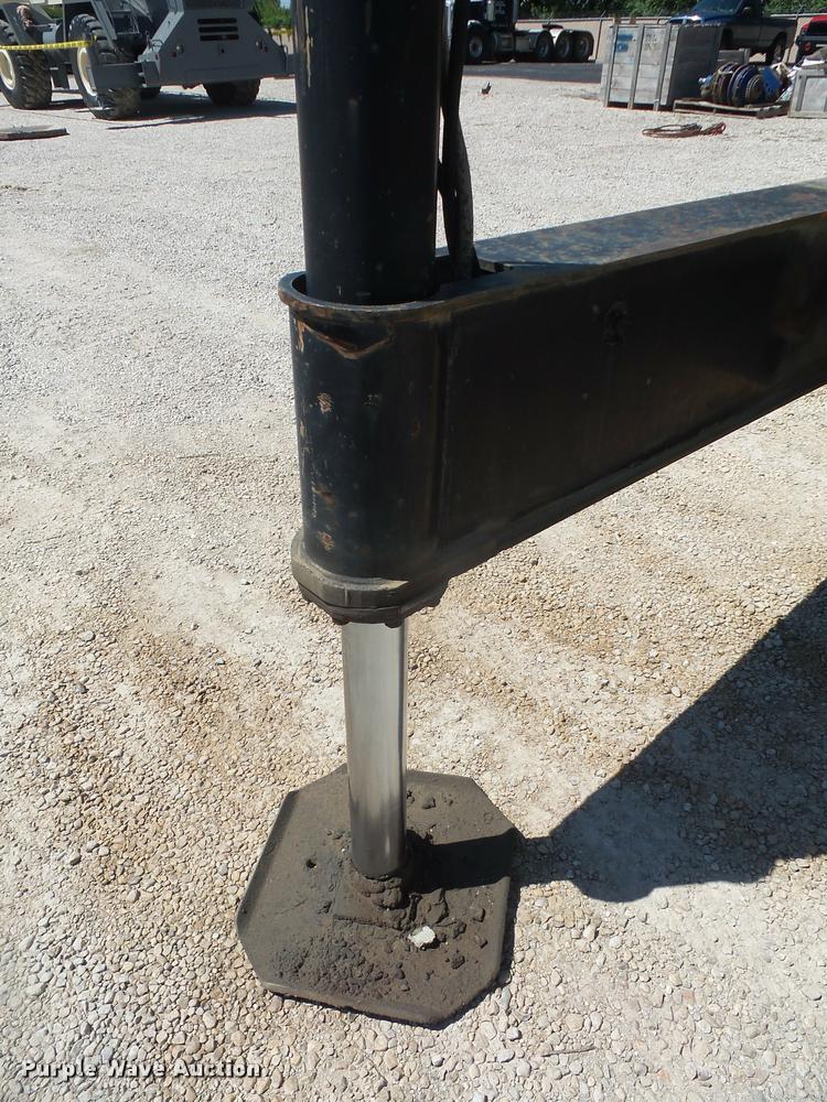 image for item DC5415 1981 P & H Omega 25 crane