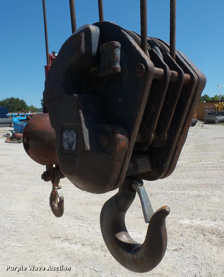 image for item DC5415 1981 P & H Omega 25 crane