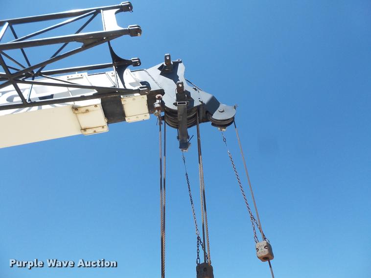 image for item DC5415 1981 P & H Omega 25 crane