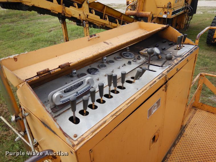 image for item DC5995 1986 Caterpillar PR-450 cold milling machine