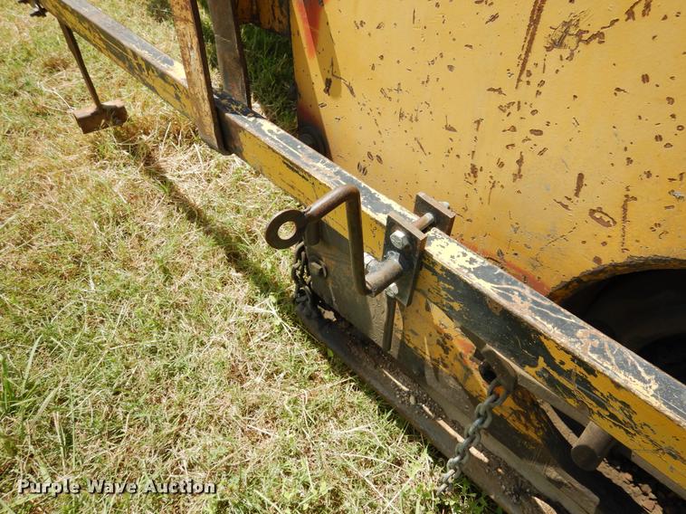 image for item DC5995 1986 Caterpillar PR-450 cold milling machine