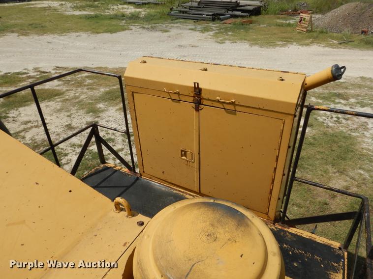 image for item DC5996 1989 Caterpillar PR-450 cold milling machine