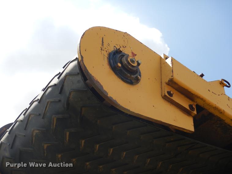 image for item DC5996 1989 Caterpillar PR-450 cold milling machine