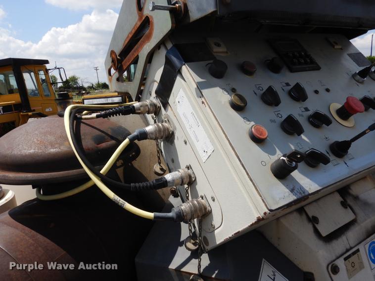 image for item DC5997 2005 Wirtgen W1200F cold milling machine