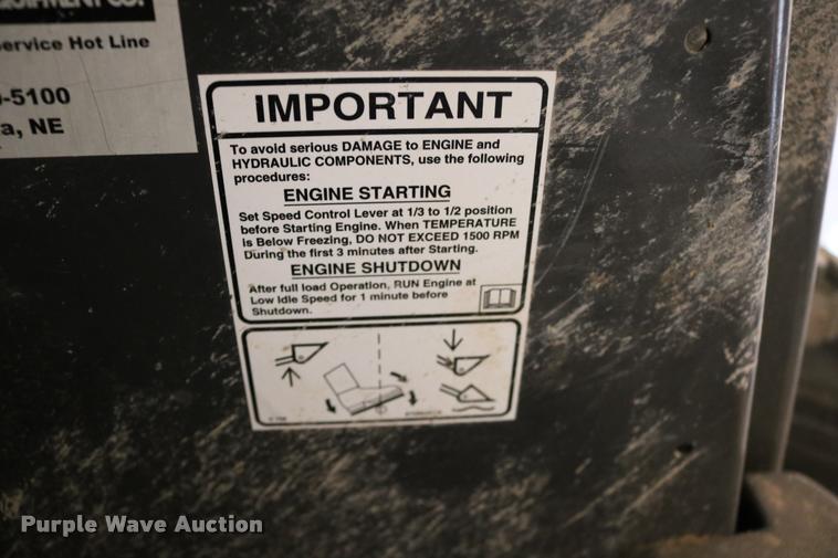 image for item DD0176 2009 New Holland L175 skid steer