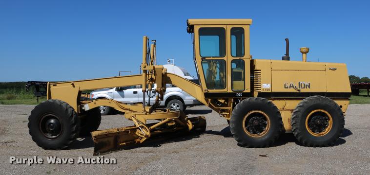 image for item DD0225 1982 Galion A500 motor grader