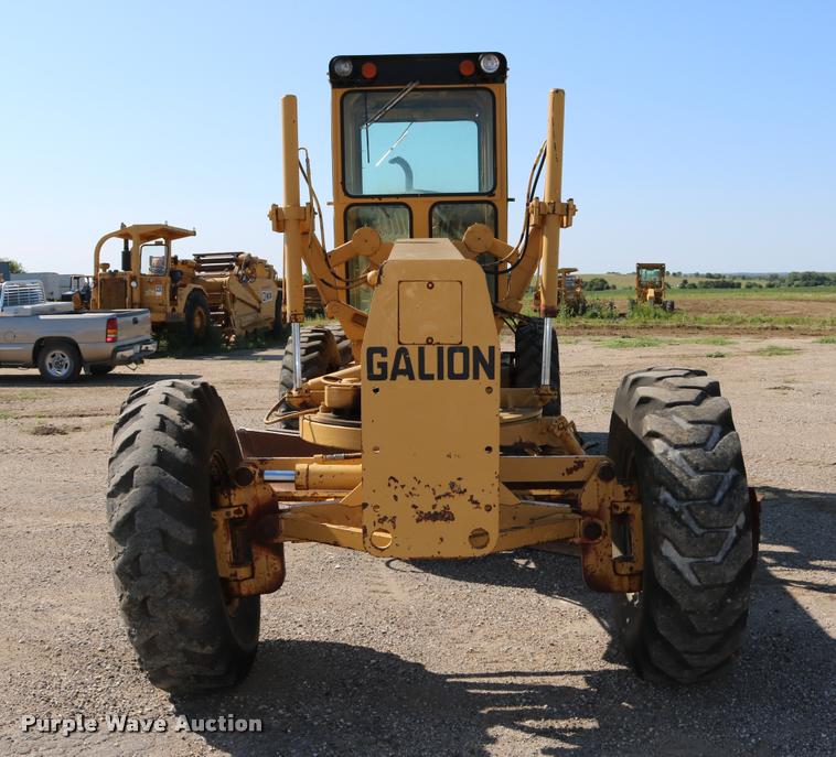 image for item DD0225 1982 Galion A500 motor grader