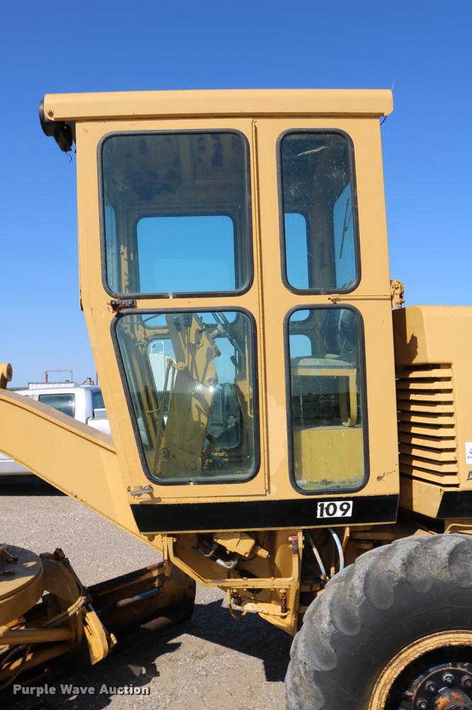image for item DD0225 1982 Galion A500 motor grader