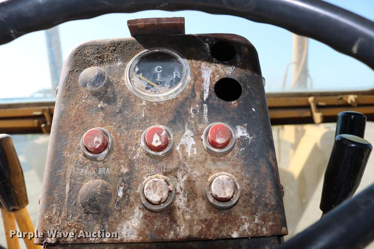 image for item DD0225 1982 Galion A500 motor grader