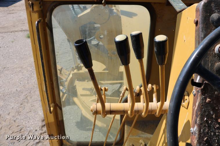 image for item DD0225 1982 Galion A500 motor grader