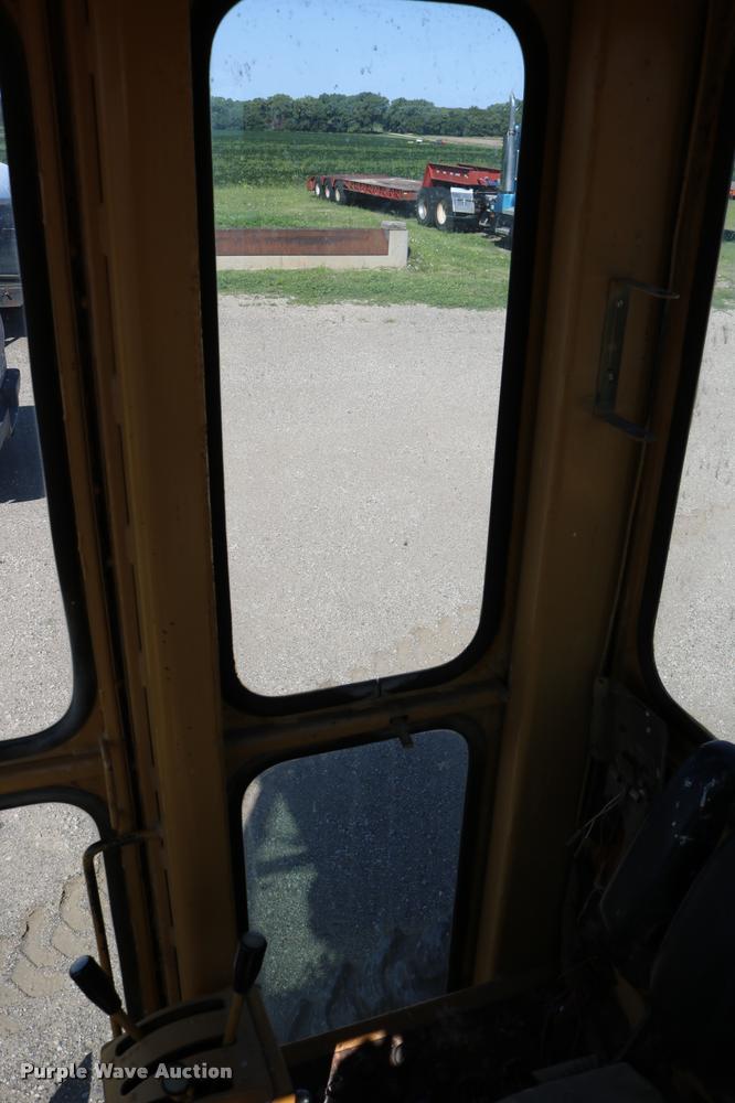 image for item DD0225 1982 Galion A500 motor grader