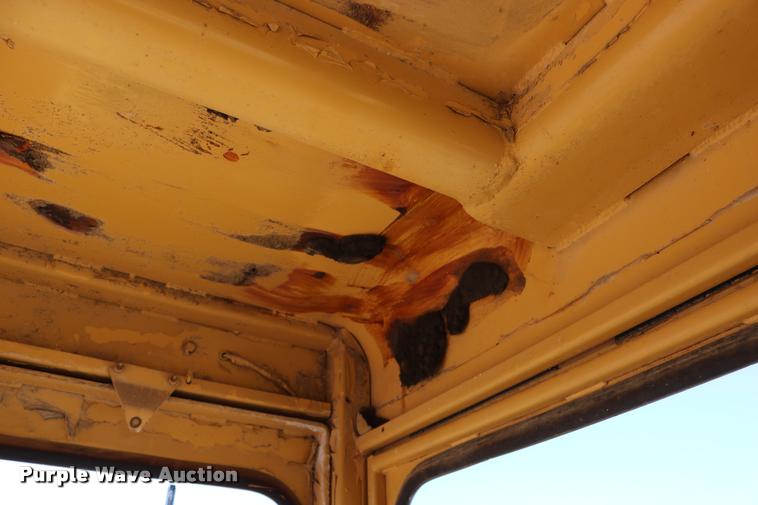 image for item DD0225 1982 Galion A500 motor grader