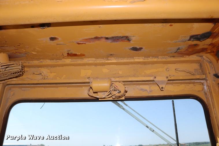 image for item DD0225 1982 Galion A500 motor grader