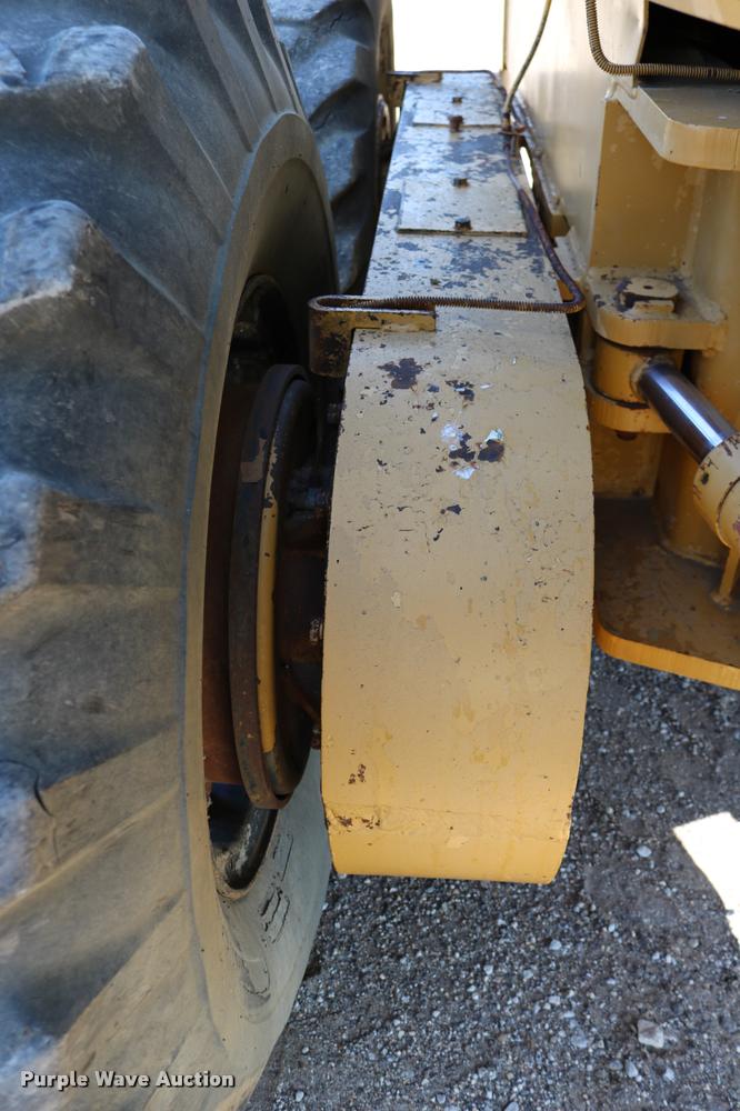 image for item DD0225 1982 Galion A500 motor grader