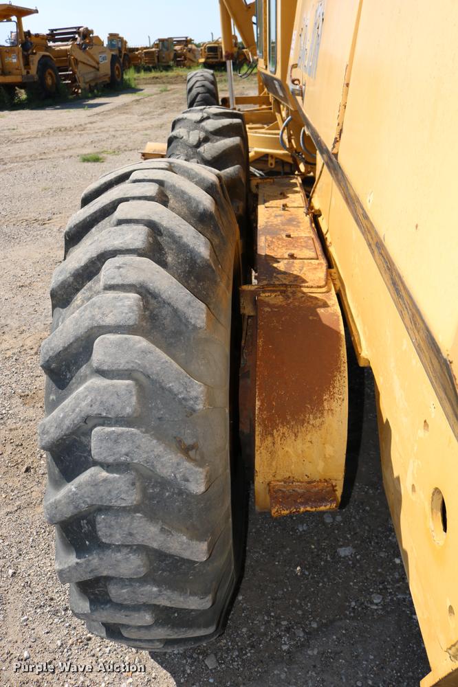 image for item DD0225 1982 Galion A500 motor grader