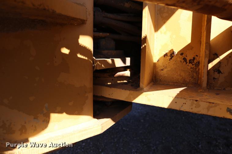 image for item DD0225 1982 Galion A500 motor grader