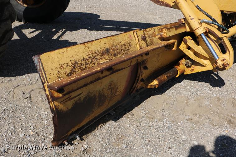 image for item DD0225 1982 Galion A500 motor grader
