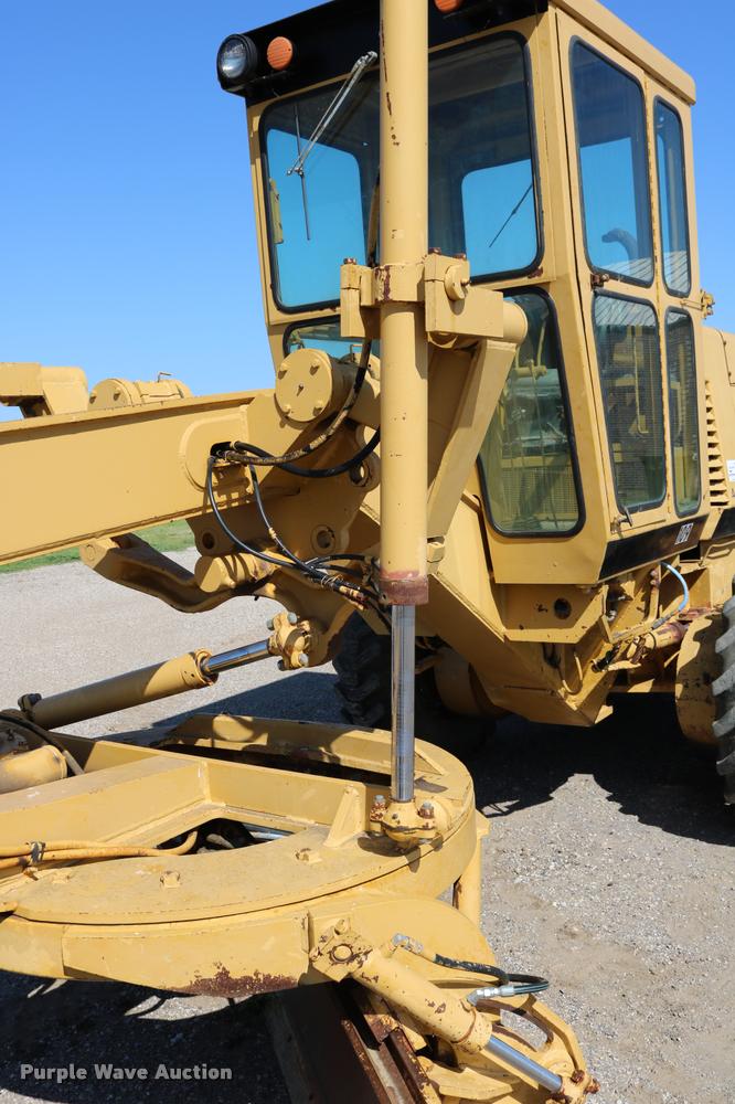 image for item DD0225 1982 Galion A500 motor grader