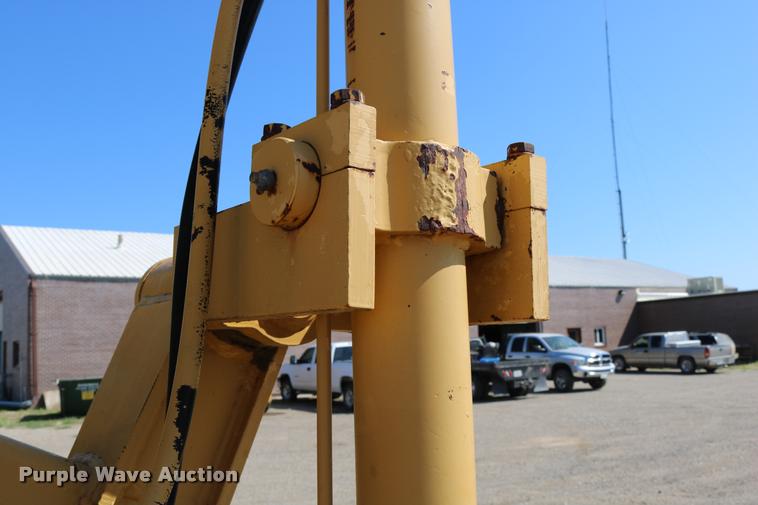 image for item DD0225 1982 Galion A500 motor grader