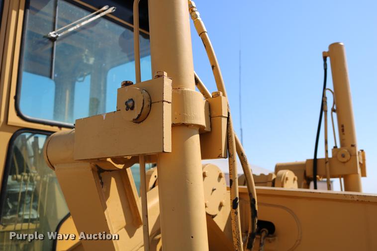 image for item DD0225 1982 Galion A500 motor grader