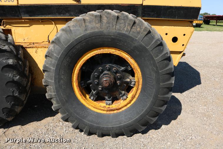 image for item DD0225 1982 Galion A500 motor grader