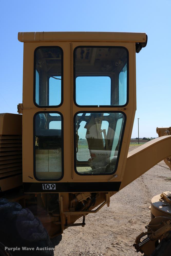 image for item DD0225 1982 Galion A500 motor grader