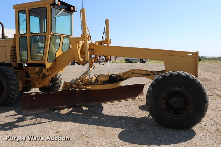 image for item DD0225 1982 Galion A500 motor grader