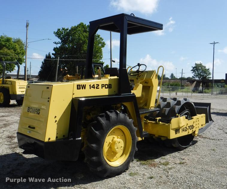 image for item DD0868 1987 Bomag BW142PDB padfoot roller