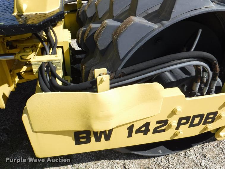 image for item DD0868 1987 Bomag BW142PDB padfoot roller