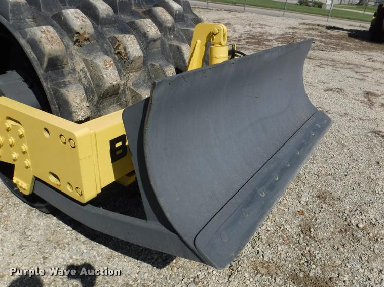 image for item DD0868 1987 Bomag BW142PDB padfoot roller
