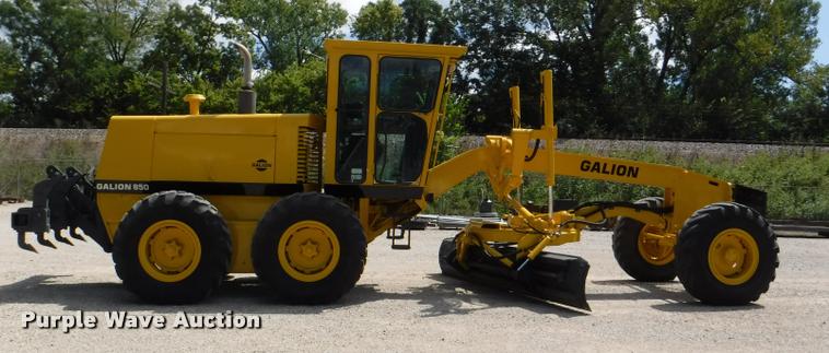 image for item DD0872 1996 Galion 850B motor grader