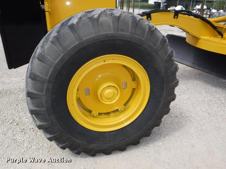 image for item DD0872 1996 Galion 850B motor grader