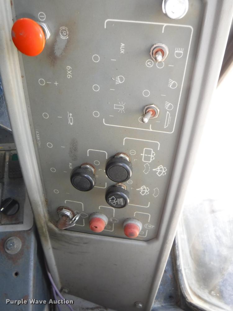 image for item DD0872 1996 Galion 850B motor grader