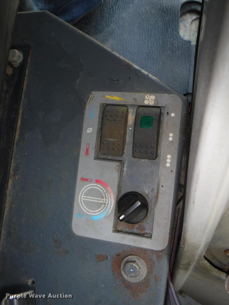 image for item DD0872 1996 Galion 850B motor grader