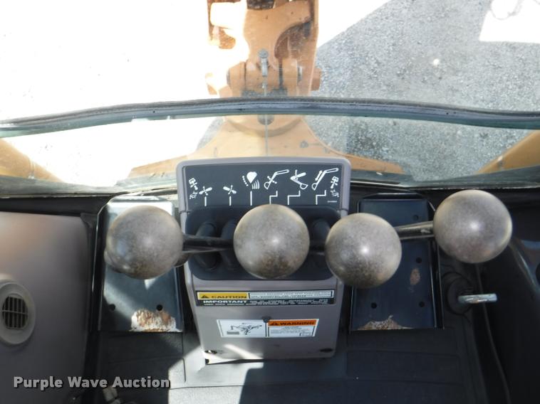 image for item DD0873 2004 Case 580 Super M backhoe